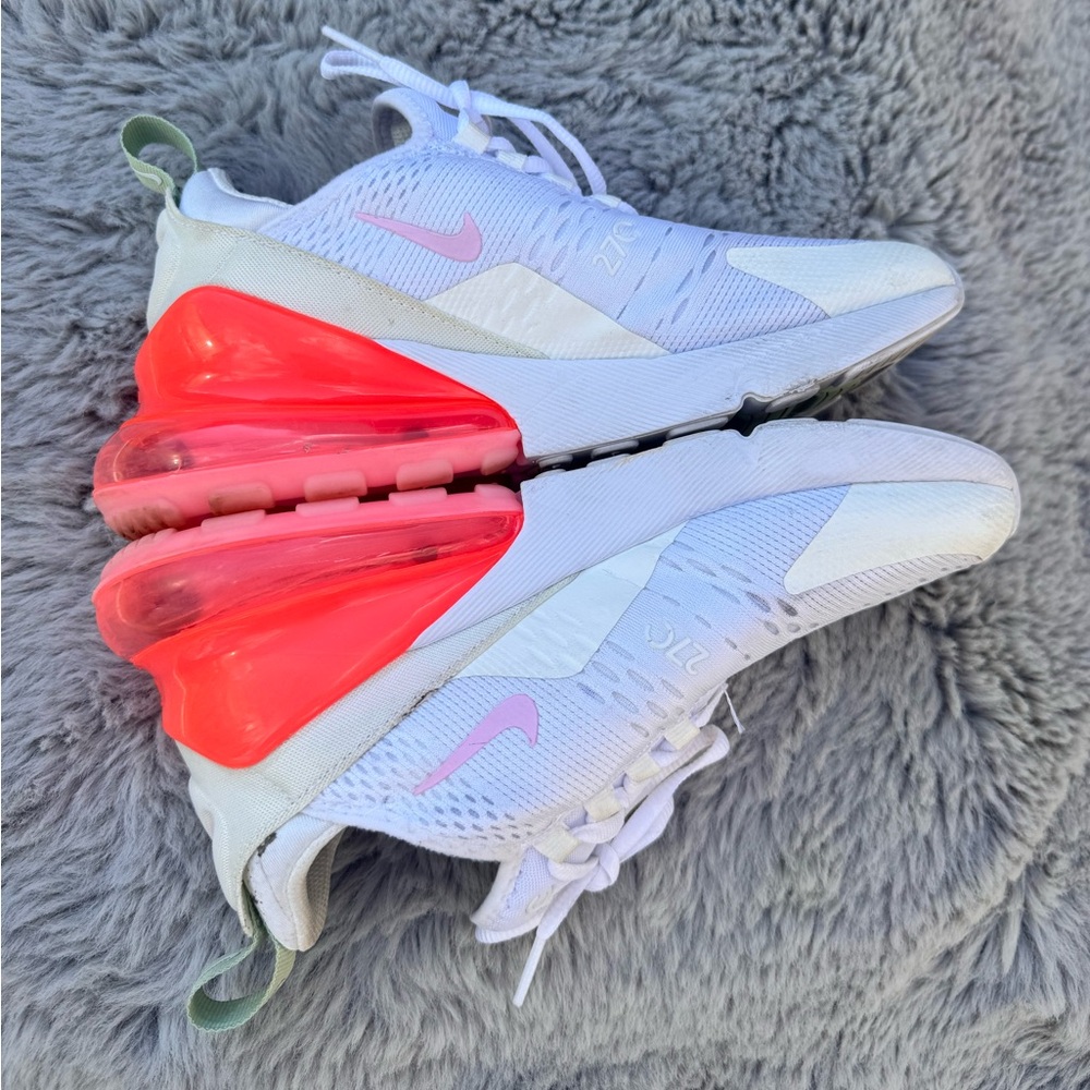 White and orange 270 Athletic Sneakers size 6y